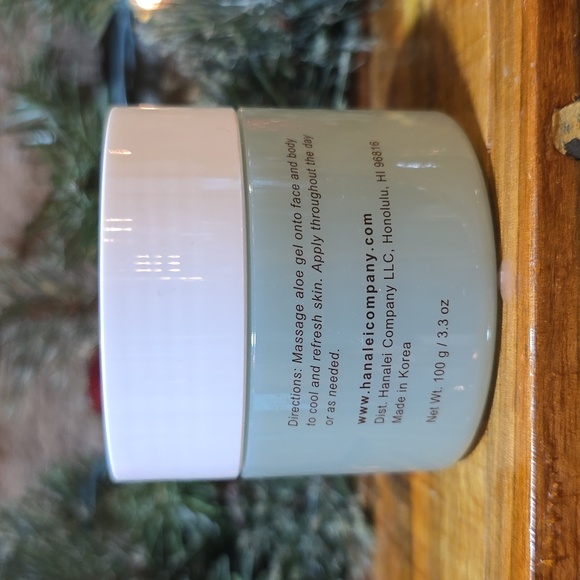 Hanalei Island Aloe Gel Moisturizing Cool-Refresh Skin Contains Aloe Vera 3.3oz - Picture 4 of 7